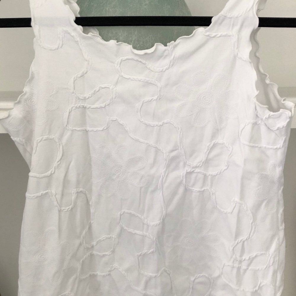 Haystacks Sleeveless Shirt